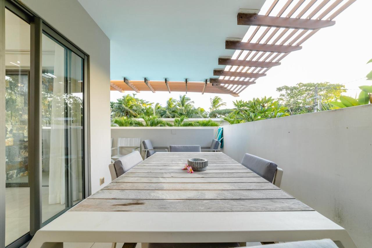 Beachcove Apt No 1 Pereybere Beach ภายนอก รูปภาพ