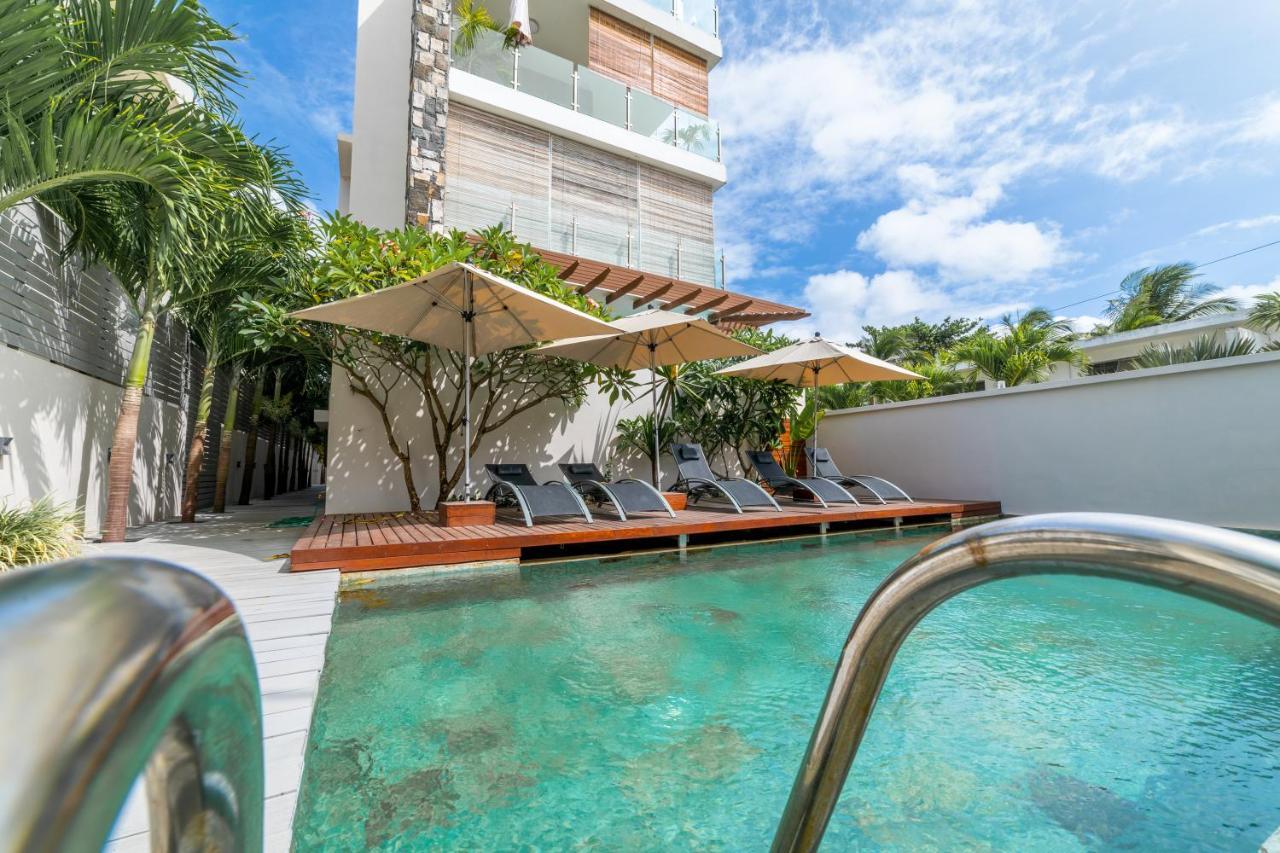 Beachcove Apt No 1 Pereybere Beach ภายนอก รูปภาพ