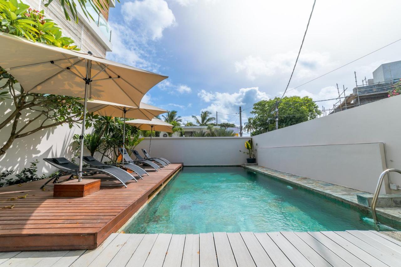 Beachcove Apt No 1 Pereybere Beach ภายนอก รูปภาพ