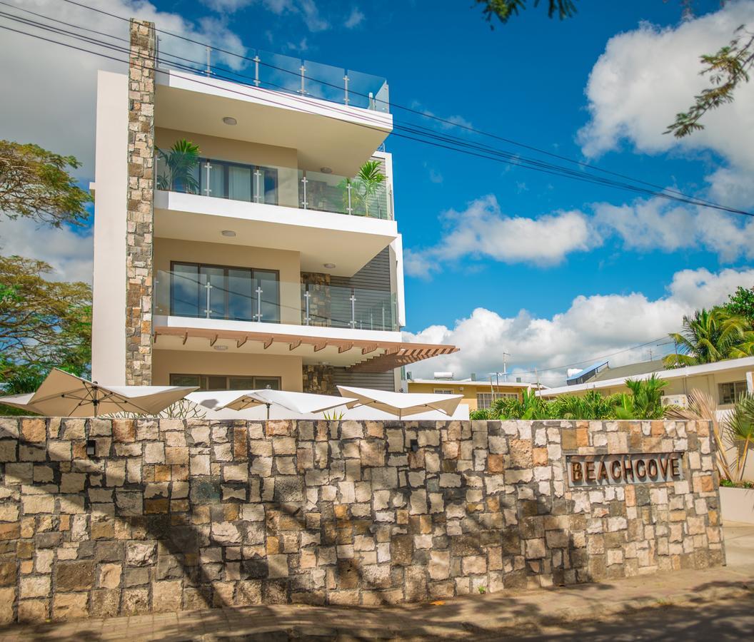 Beachcove Apt No 1 Pereybere Beach ภายนอก รูปภาพ